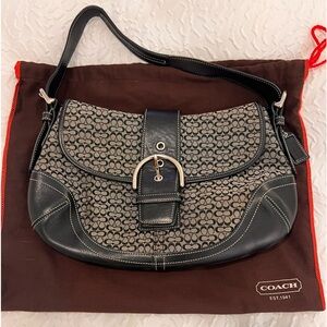 COPY - Vintage Coach logo shoulder bag with dust bag